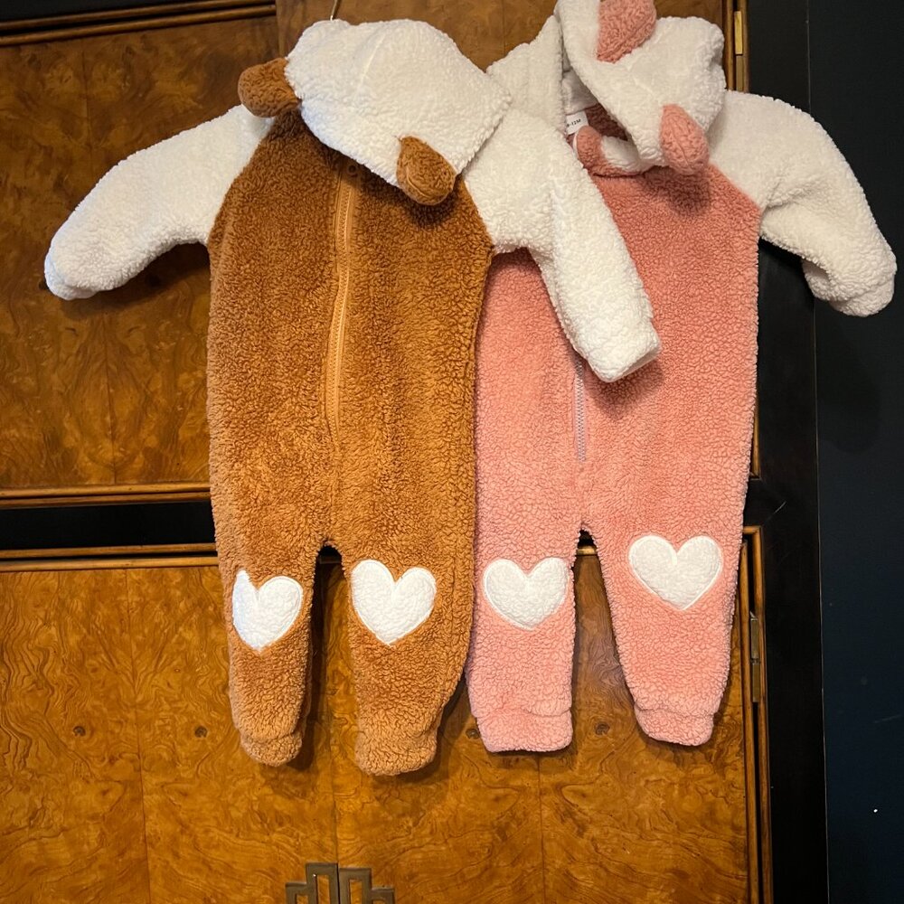 Like new Fleece Jumpsuits with Hoods - Baby Girl Twins Set - Winter